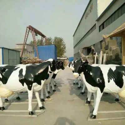 玻璃钢奶牛雕塑 动物牛雕塑 牛雕塑制作厂家